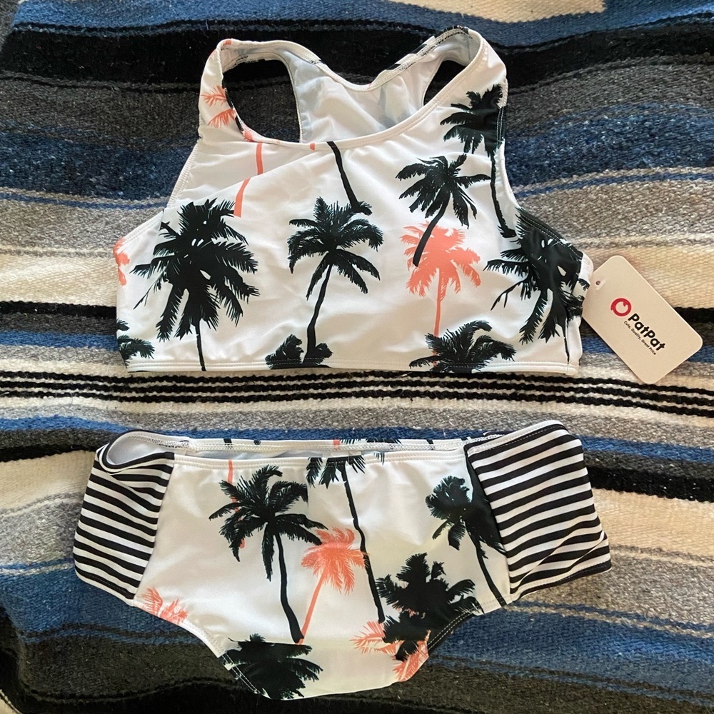 🆕 Women’s Coconut Tree Print Swim Suit